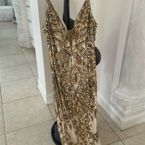 Mac Duggal new with tags size 8